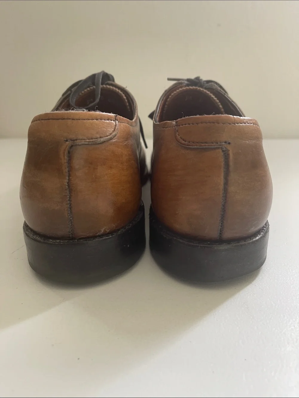 Allen Edmonds Carlyle Plain Toe Oxfords Size 7.5 D